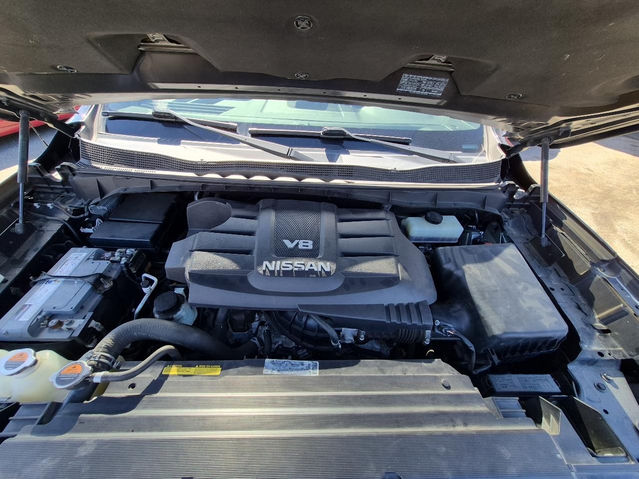 Nissan Titan PRO-4X Crew Cab 4WD 2019