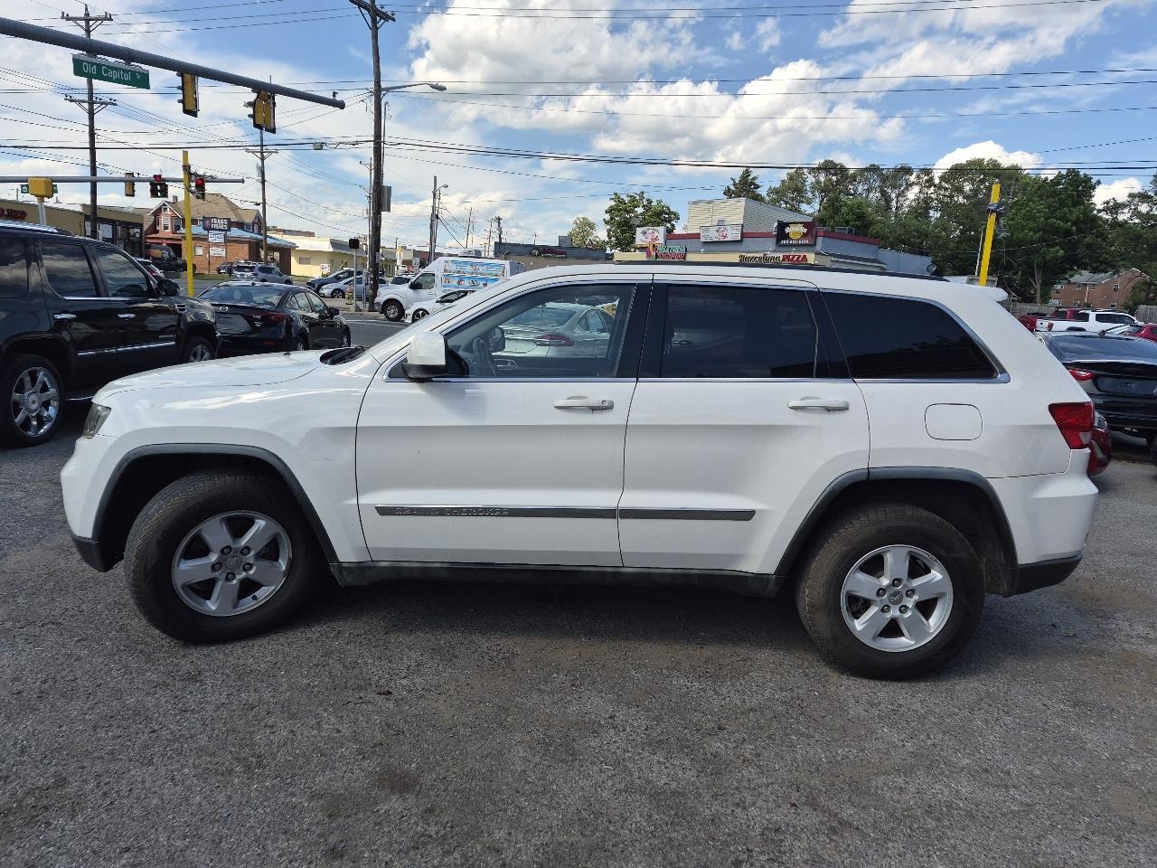 Jeep Grand Cherokee Laredo 4WD 2012