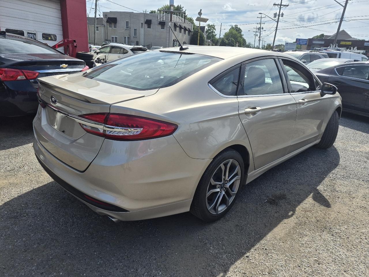 Ford Fusion S 2017