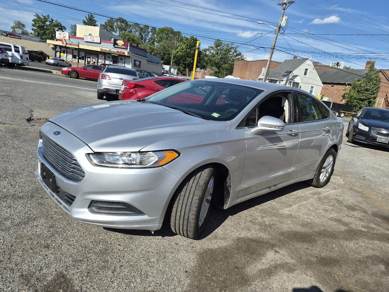 Ford Fusion SE 2016