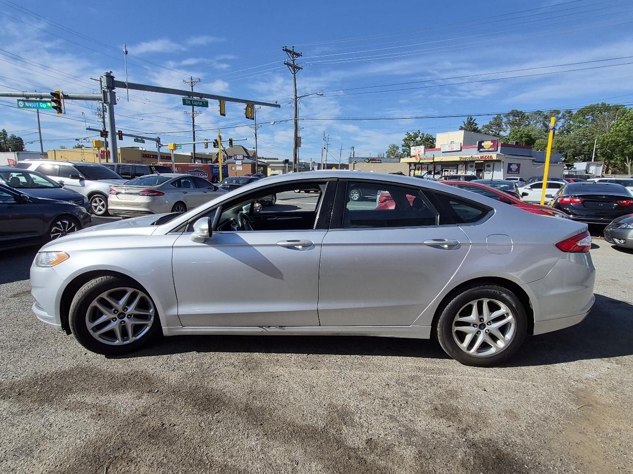 Ford Fusion SE 2016