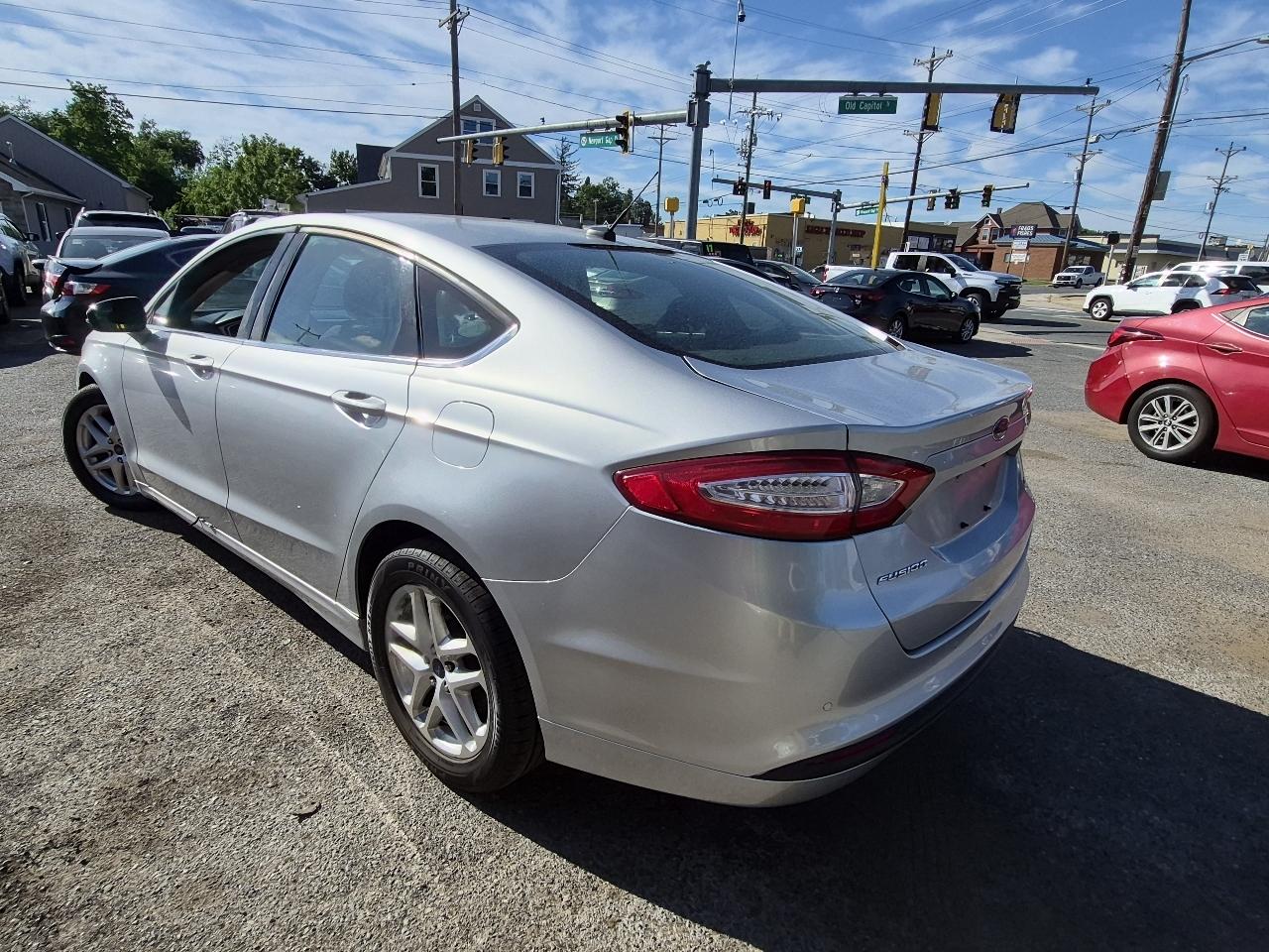 Ford Fusion SE 2016