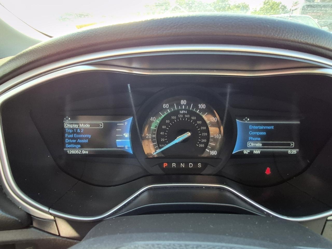 Ford Fusion SE 2016
