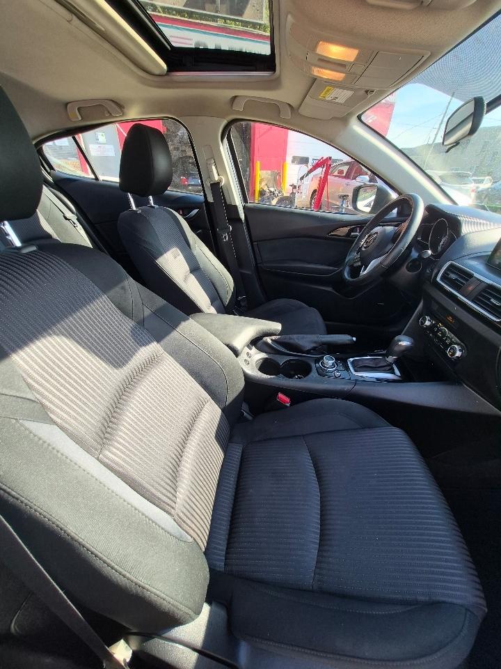 Mazda MAZDA3 i Touring AT 4-Door 2015