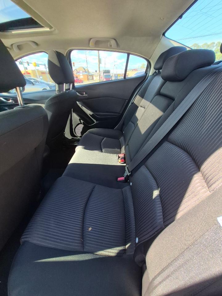 Mazda MAZDA3 i Touring AT 4-Door 2015