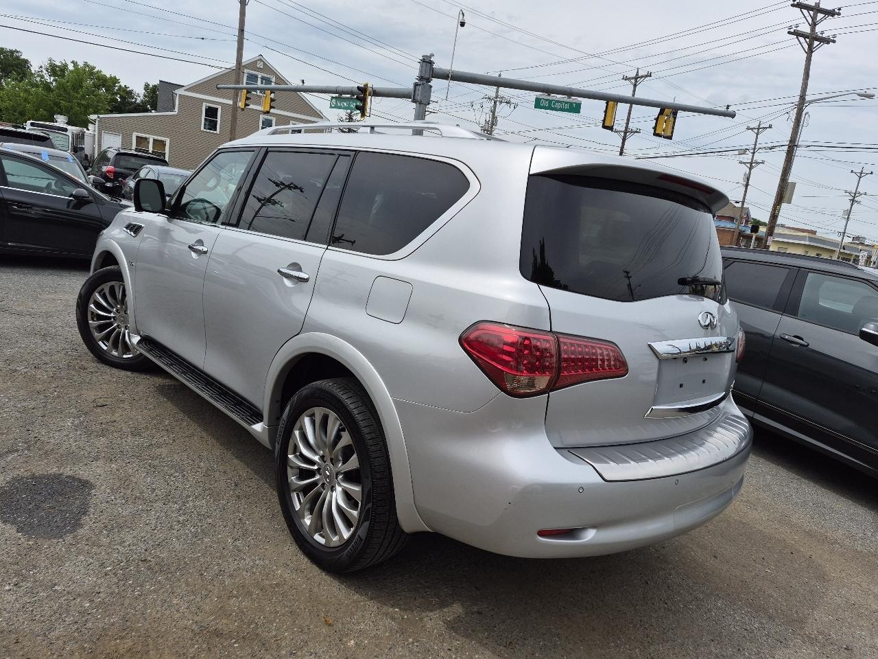 Infiniti QX80 4WD 2017