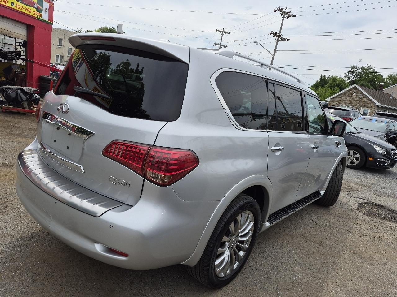 Infiniti QX80 4WD 2017