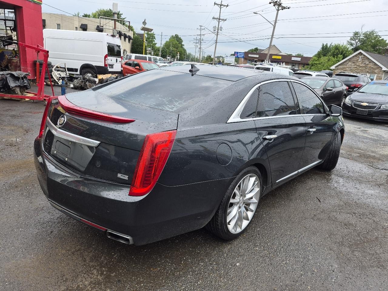 Cadillac XTS Platinum 2013