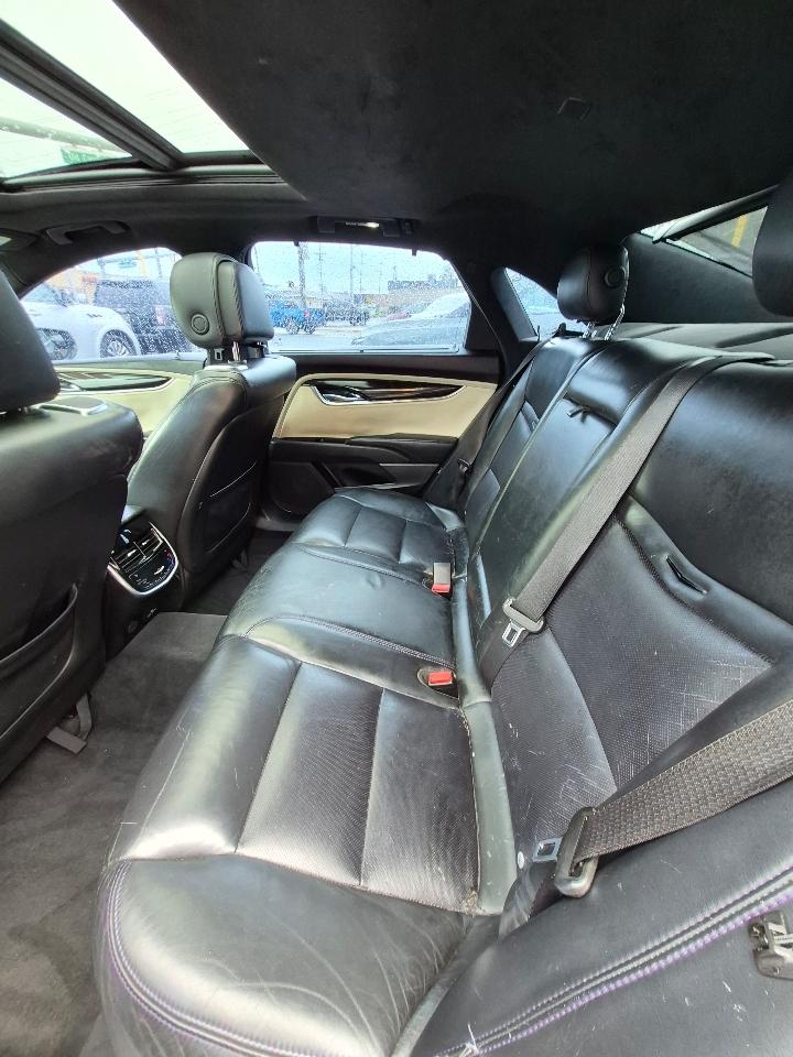Cadillac XTS Platinum 2013