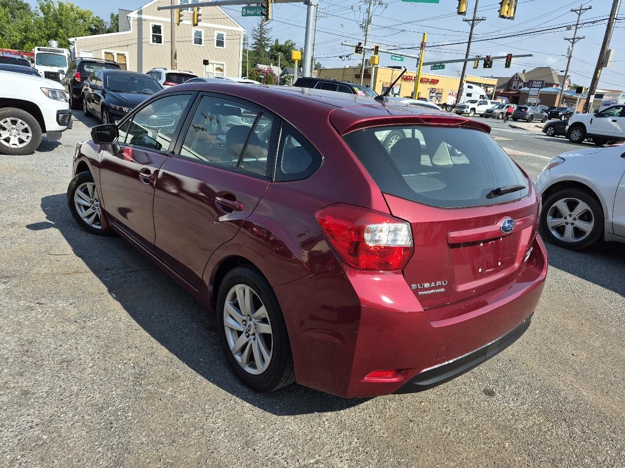 Subaru Impreza 2.0i Premium PZEV 5-Door 2015