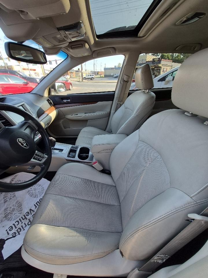 Subaru Outback 2.5i Limited 2014