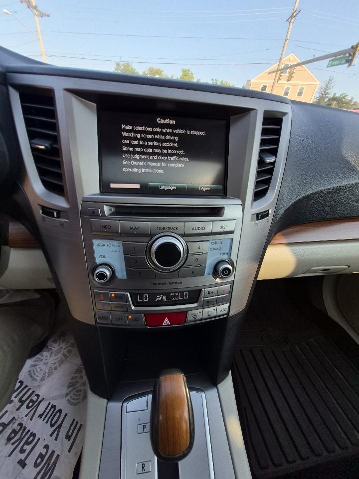 Subaru Outback 2.5i Limited 2014