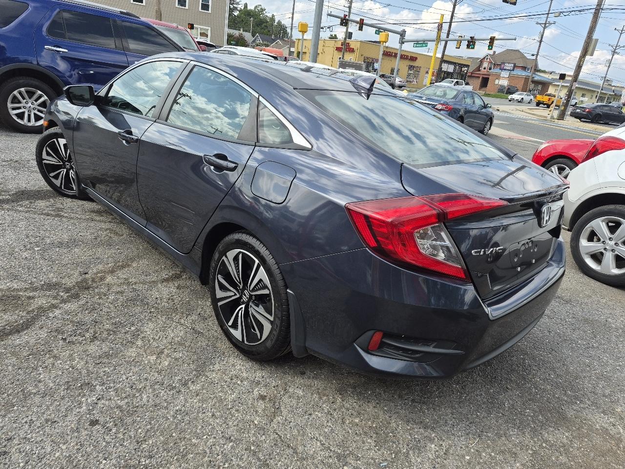 Honda Civic EX-TL Honda Sensing Sedan CVT 2017