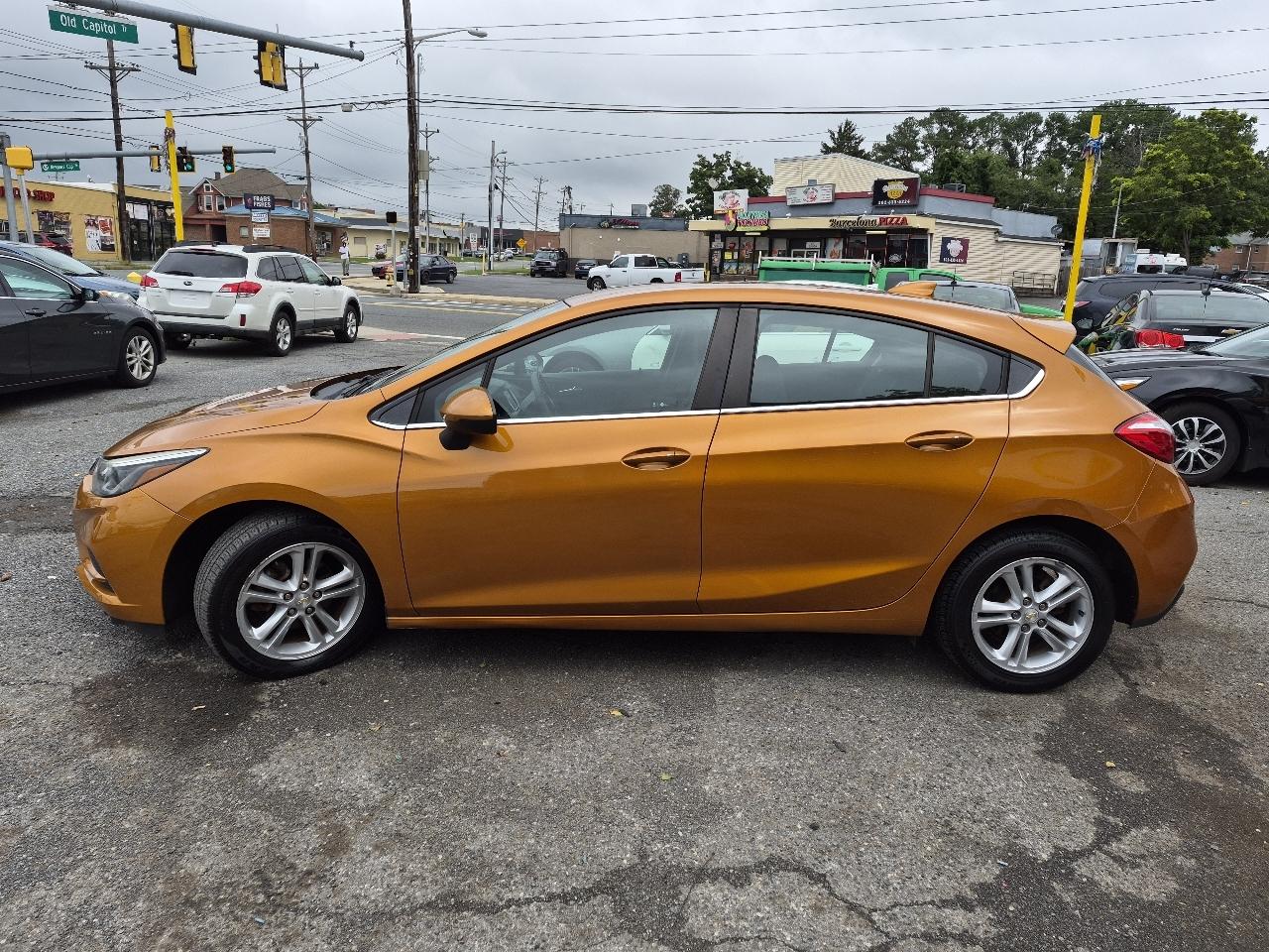 Chevrolet Cruze LT Auto Hatchback 2017