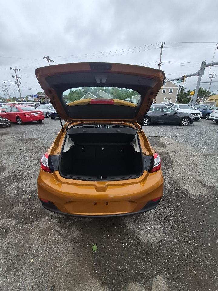 Chevrolet Cruze LT Auto Hatchback 2017