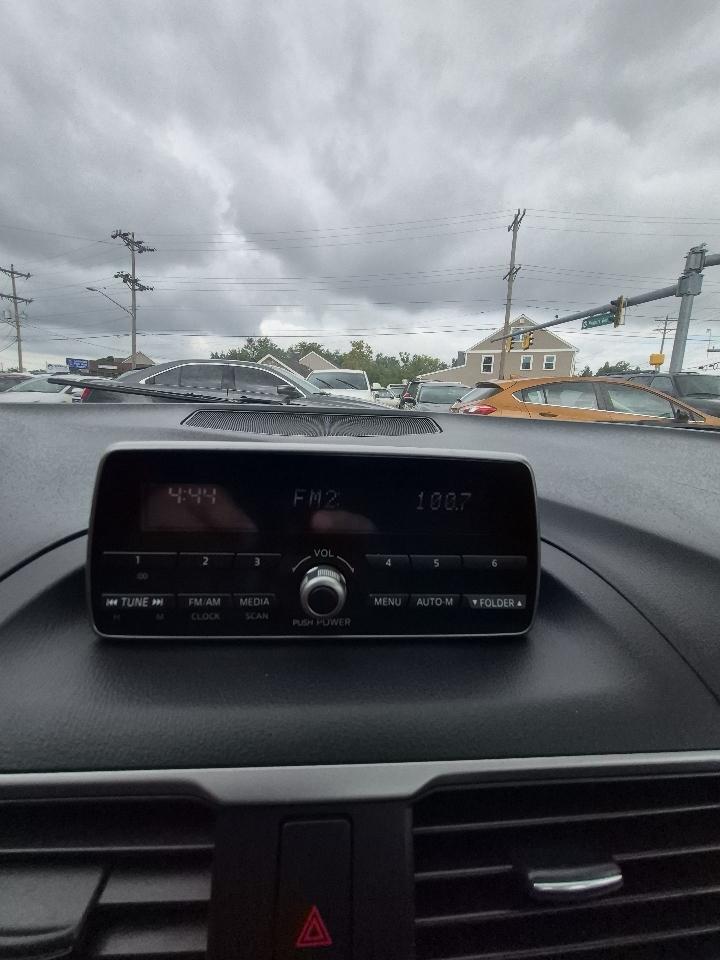 Mazda MAZDA3 i Touring AT 4-Door 2014