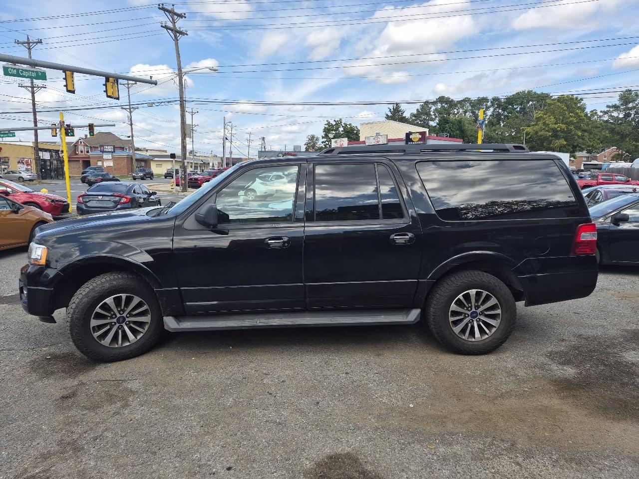 Ford Expedition EL XLT 4WD 2017