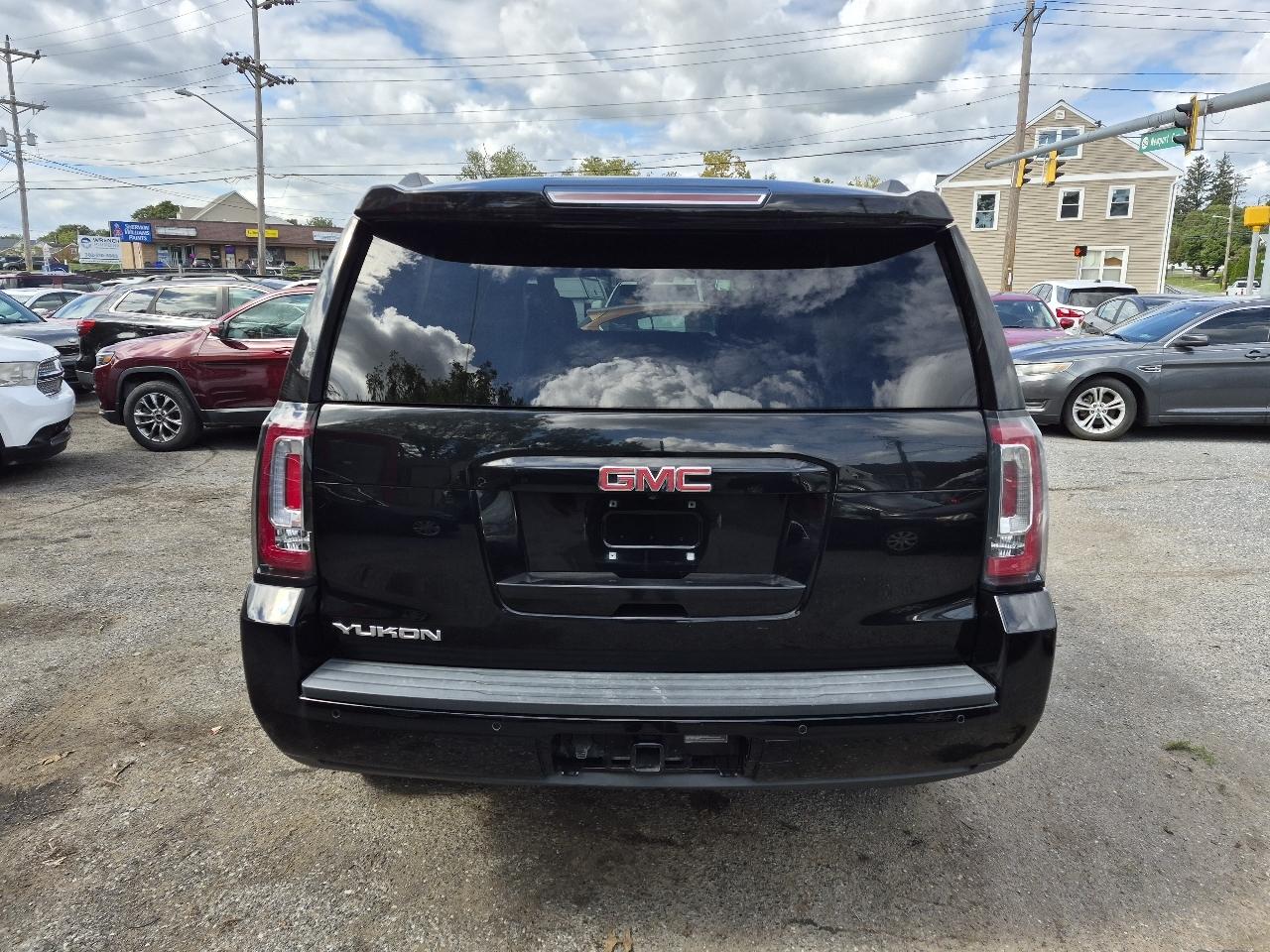 GMC Yukon SLE 2WD 2016