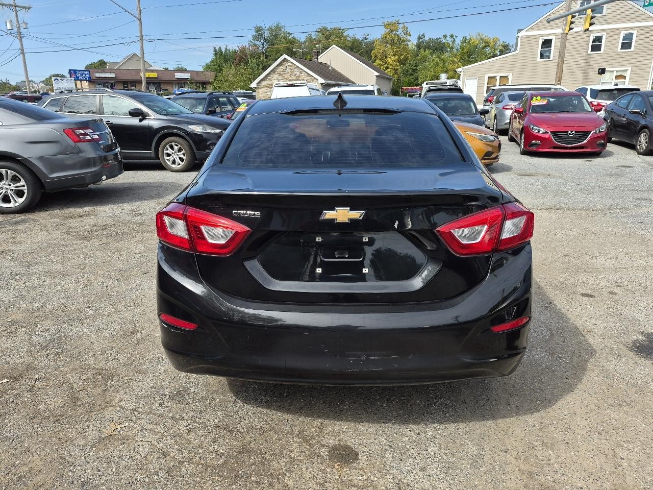 Chevrolet Cruze LS Auto 2019