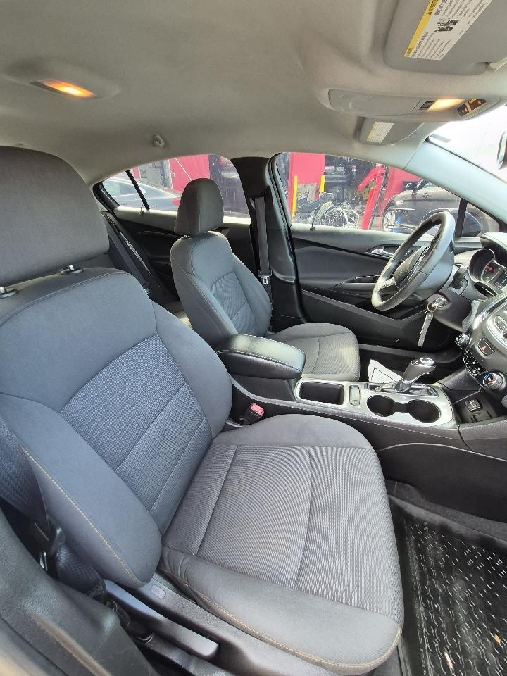 Chevrolet Cruze LS Auto 2019