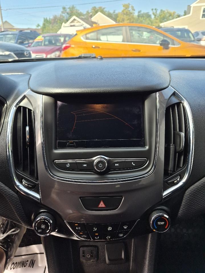 Chevrolet Cruze LS Auto 2019