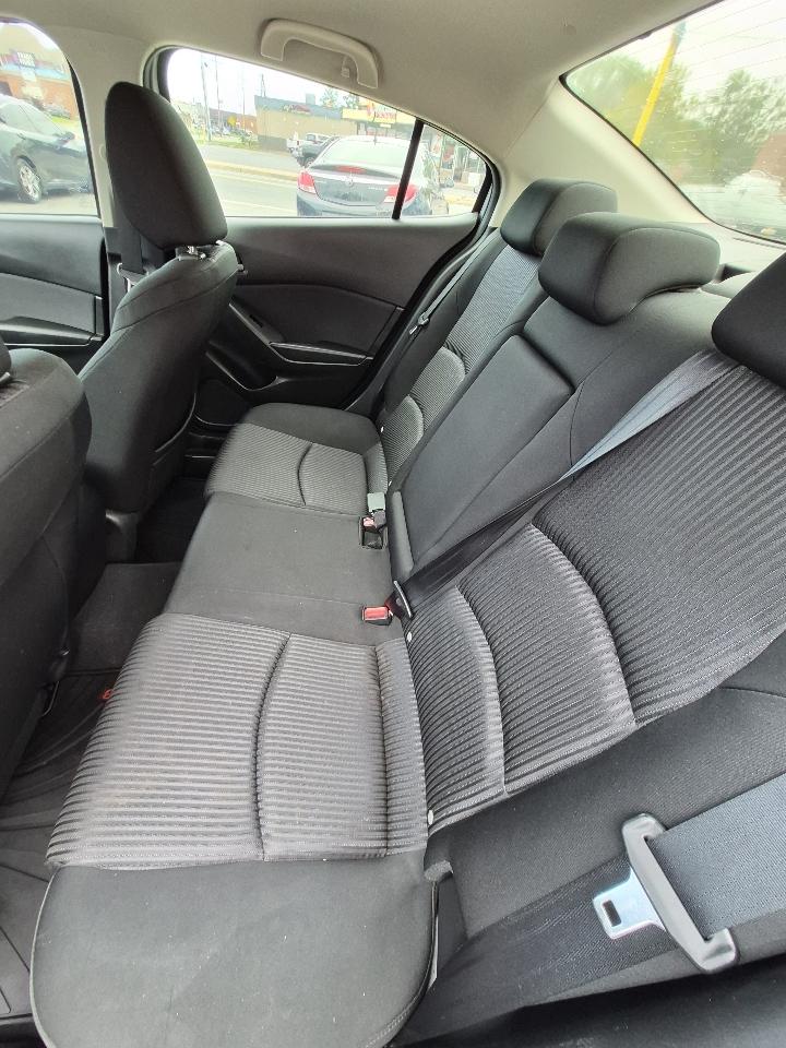 Mazda MAZDA3 i Touring AT 4-Door 2014