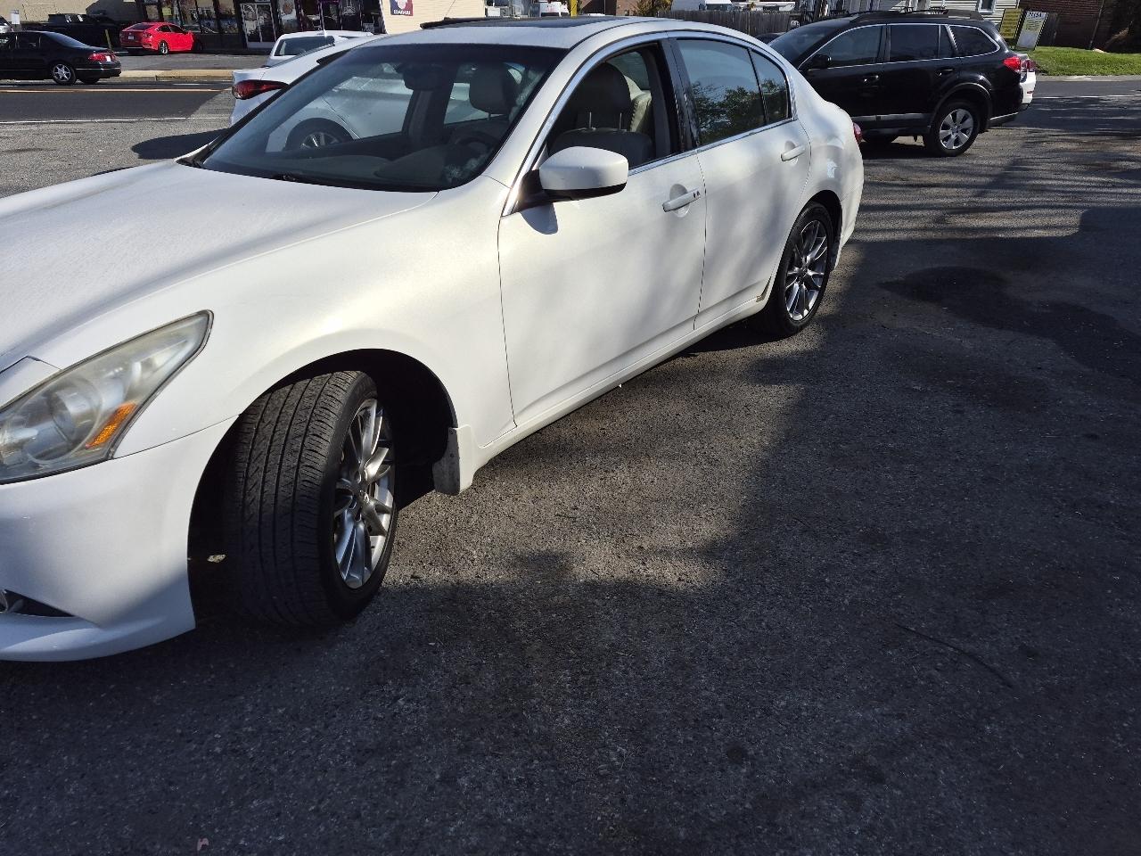 Infiniti G Sedan G37x AWD 2011