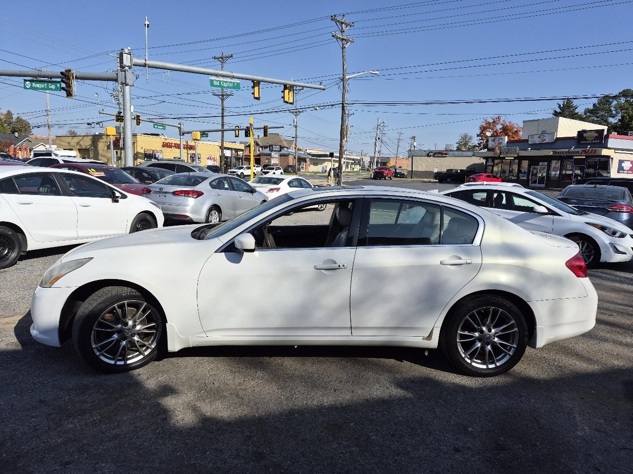 Infiniti G Sedan G37x AWD 2011