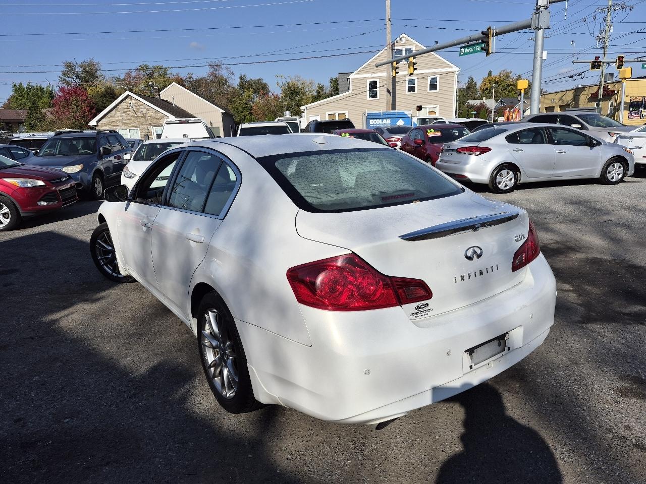 Infiniti G Sedan G37x AWD 2011