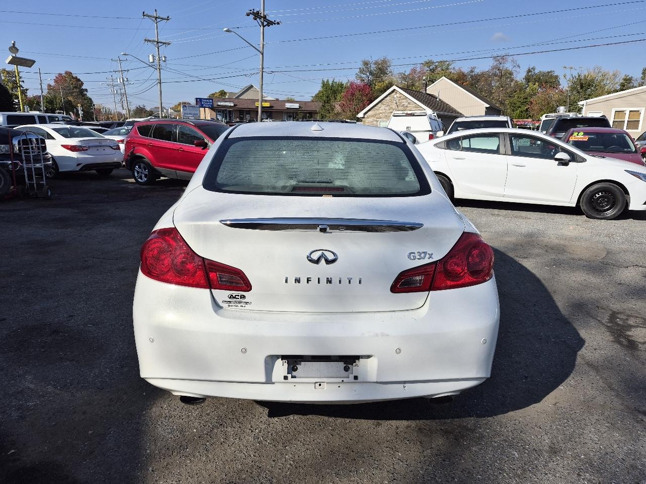 Infiniti G Sedan G37x AWD 2011