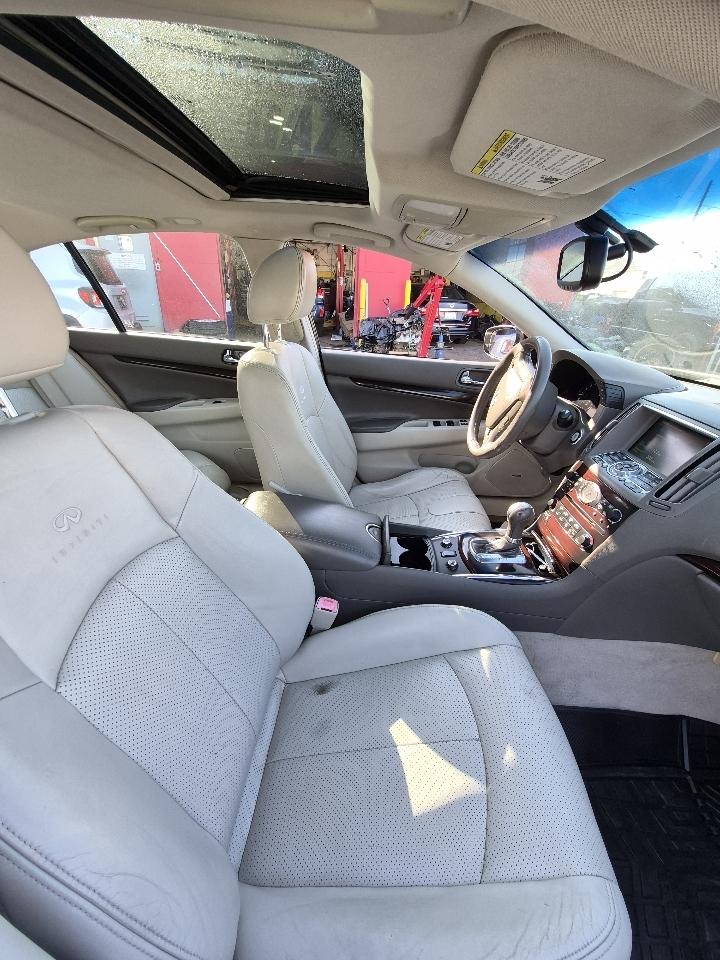 Infiniti G Sedan G37x AWD 2011
