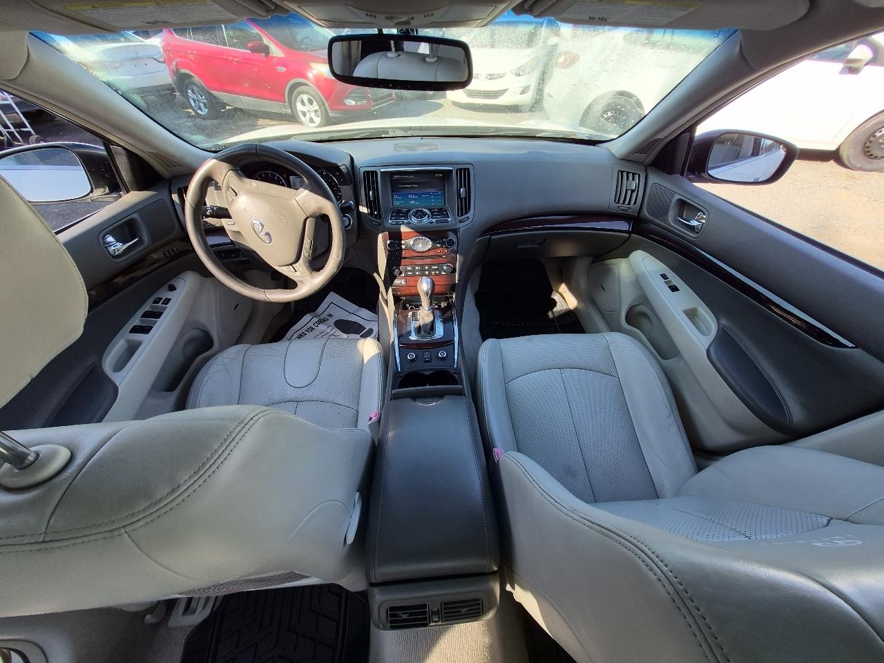 Infiniti G Sedan G37x AWD 2011