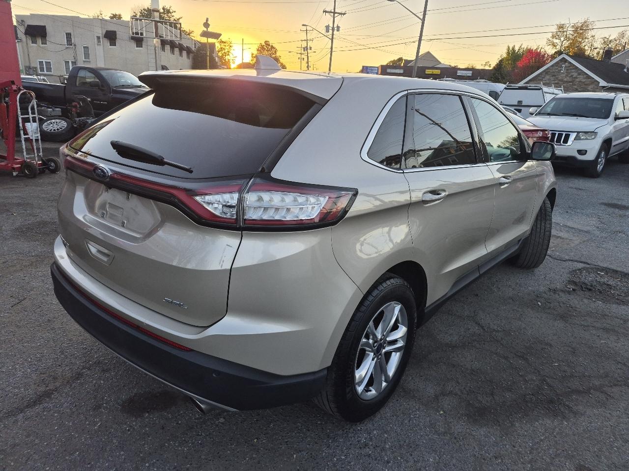 Ford Edge SEL FWD 2017