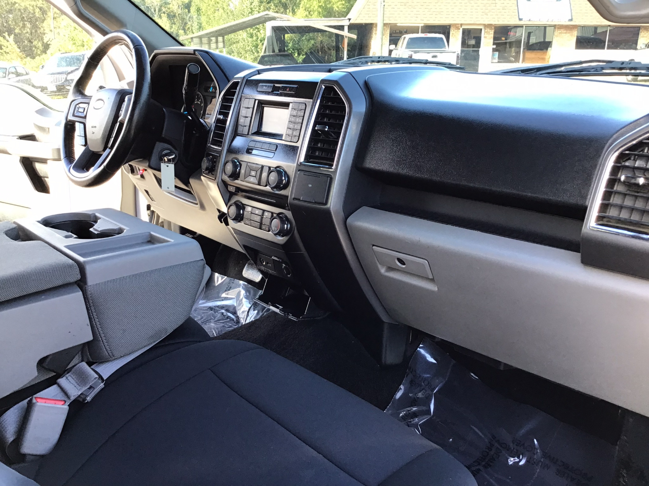 Ford F-150 XLT SuperCrew 5.5-ft. Bed 4WD 2015