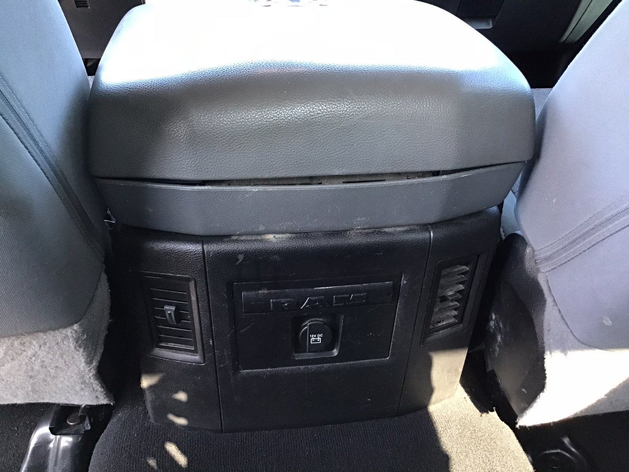 RAM 1500 SLT Crew Cab SWB 4WD 2018