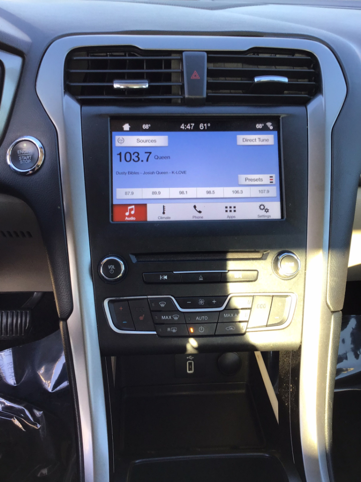 Ford Fusion Hybrid SE 2017