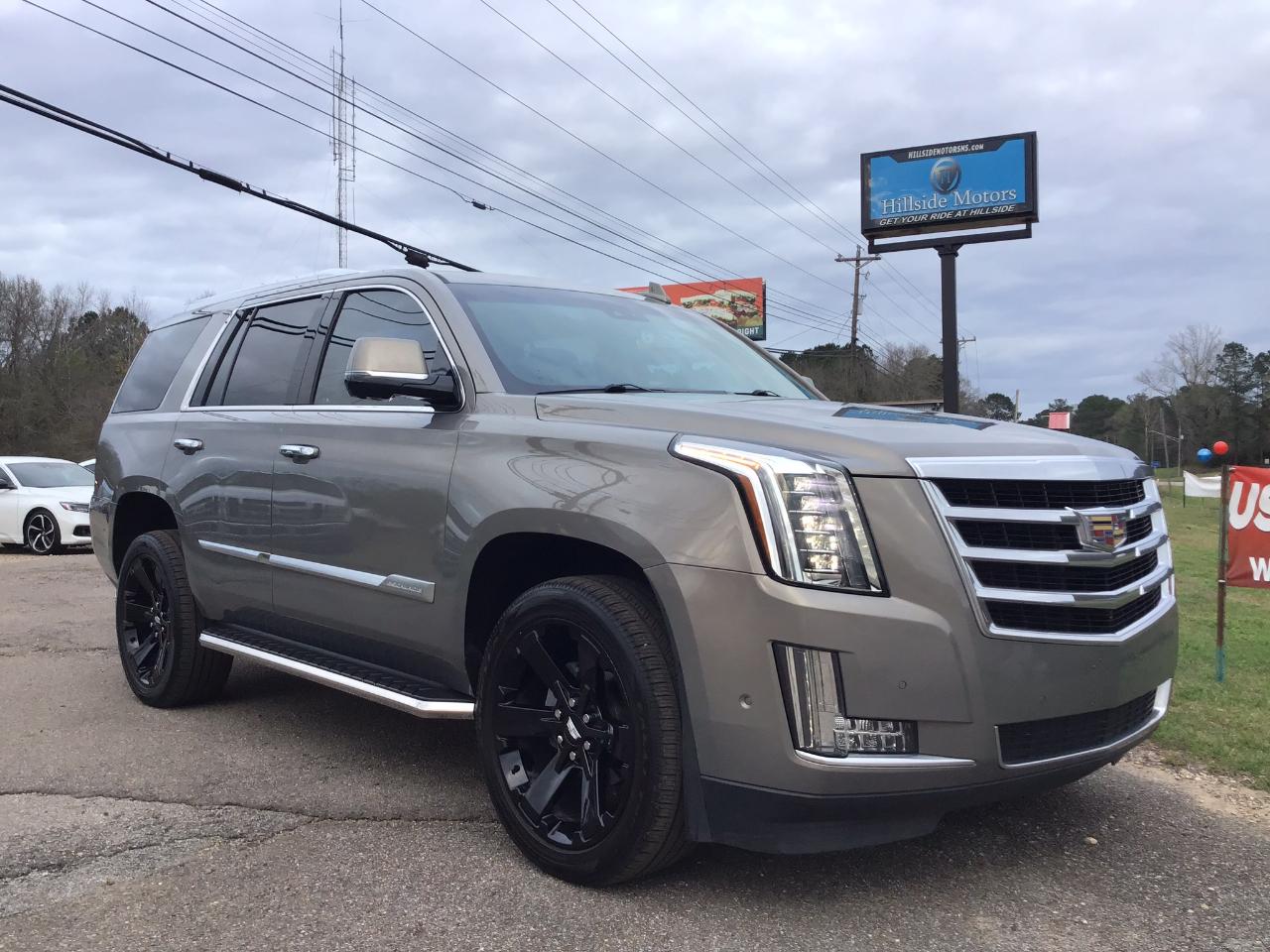 2017 Cadillac Escalade Luxury 2WD
