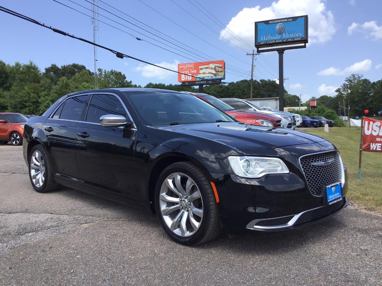 2021 Chrysler 300 Touring
