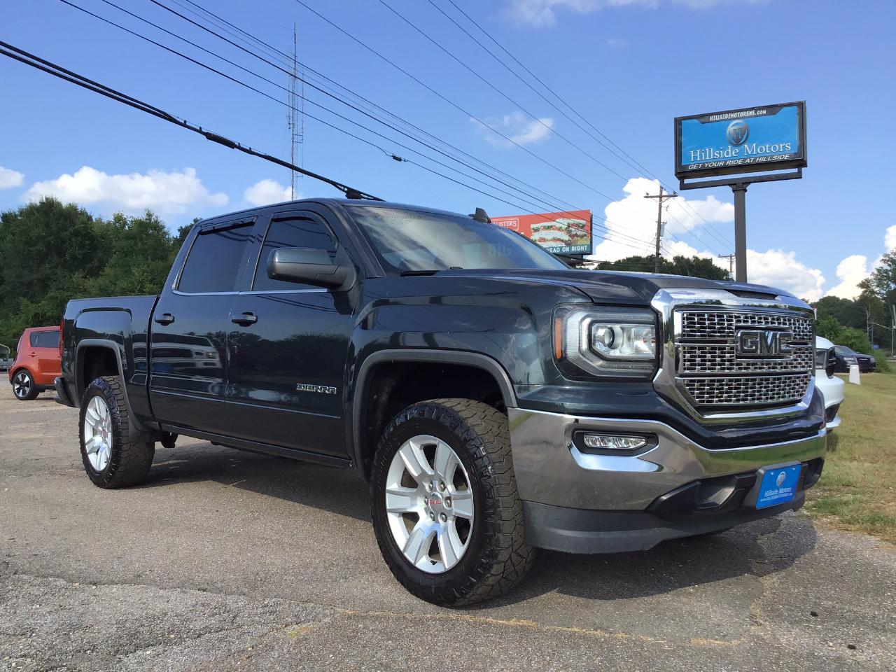 2017 GMC Sierra 1500 SLE Crew Cab Long Box 2WD