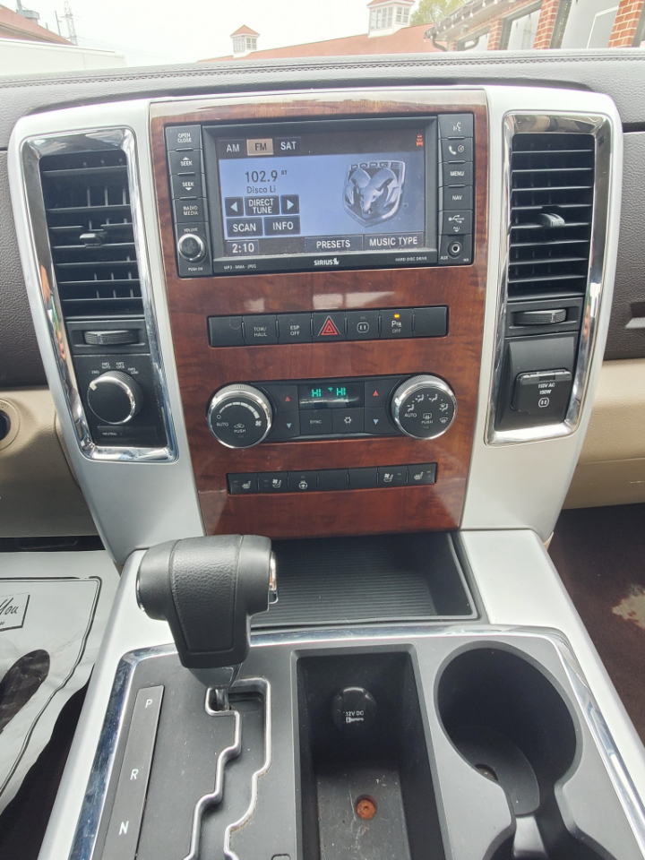 Dodge Ram 1500 SLT Crew Cab 4WD 2009 Dodge Ram 1500 SLT Crew Cab 4WD 2009