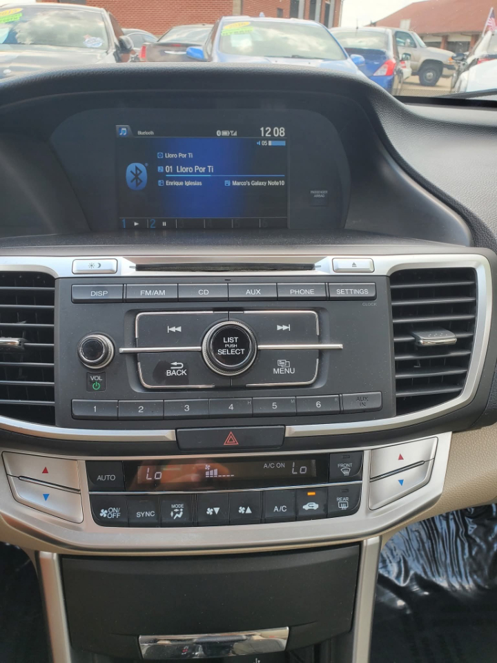 2015 Honda Accord LX photo 9