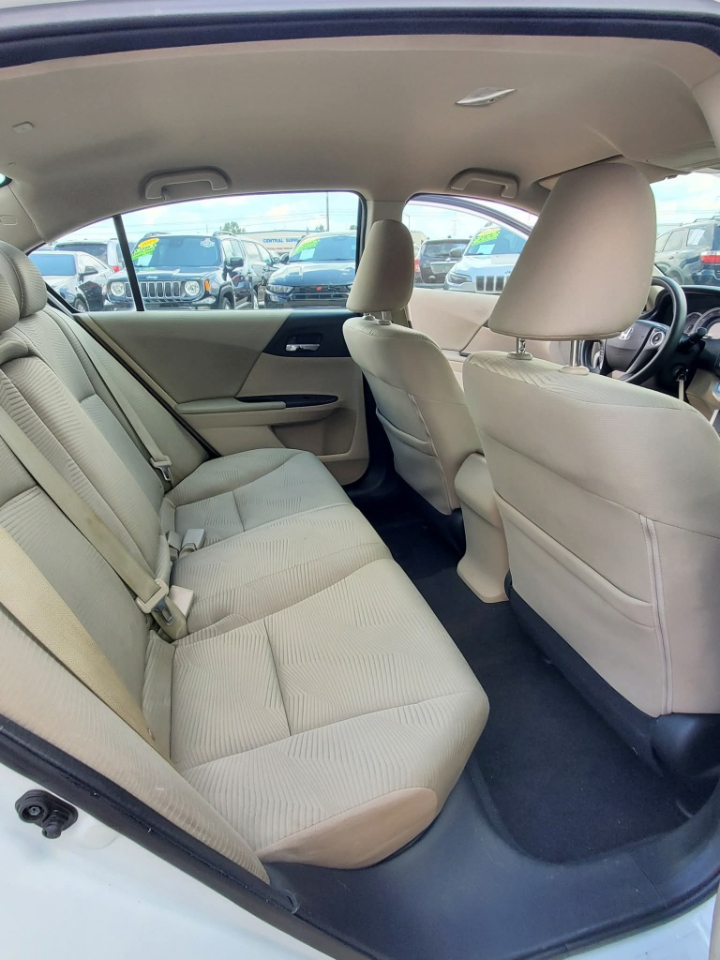 2015 Honda Accord LX photo 17