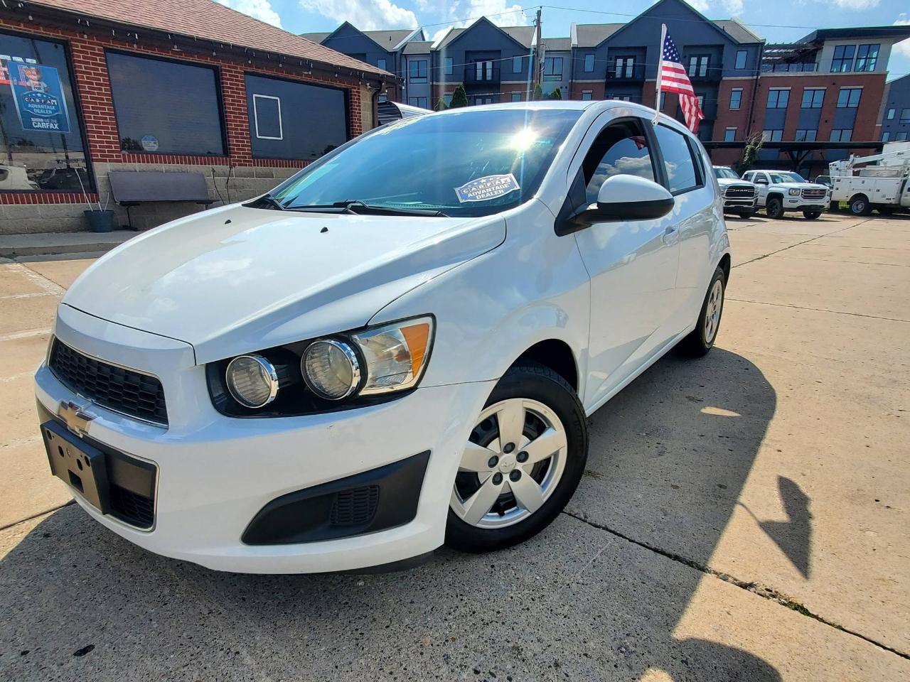 Chevrolet Sonic LS Auto 5-Door 2016