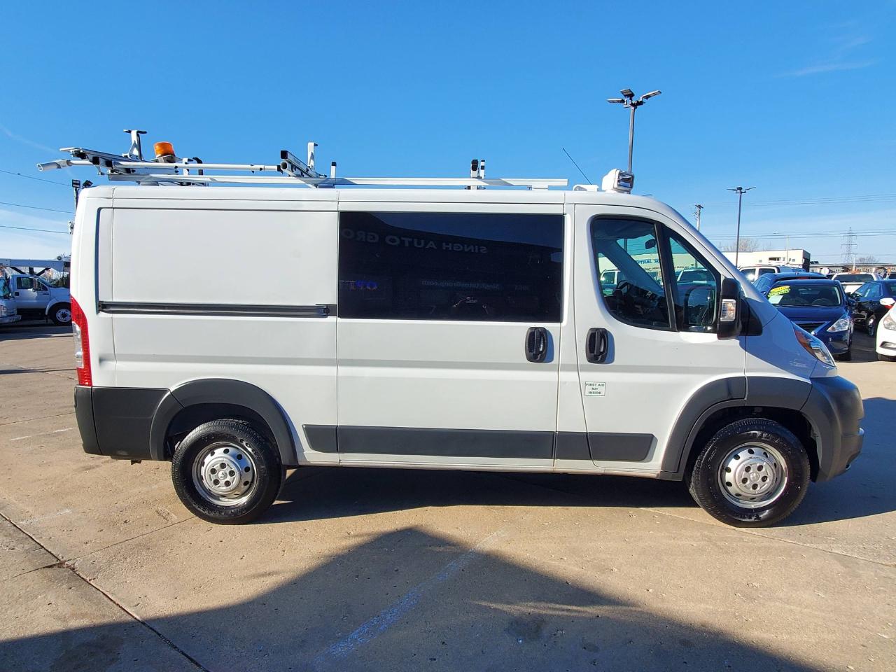 RAM Promaster 1500 Low Roof Tradesman 136-in. WB 2015