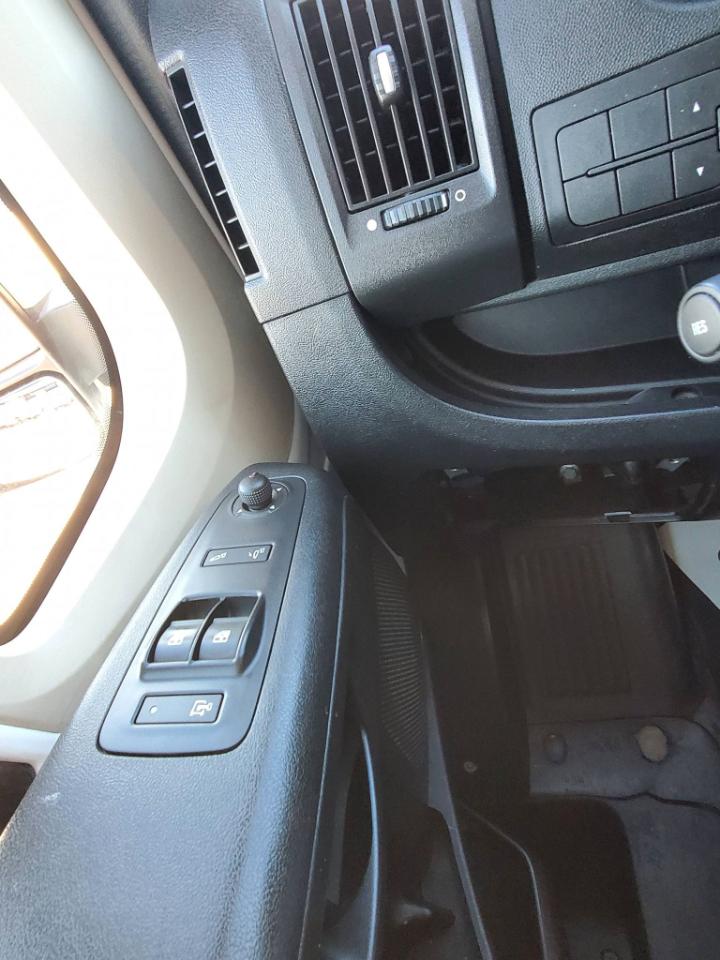 RAM Promaster 1500 Low Roof Tradesman 136-in. WB 2015