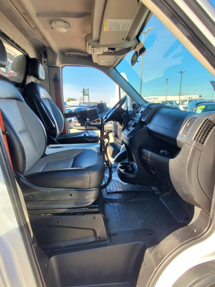 RAM Promaster 1500 Low Roof Tradesman 136-in. WB 2015