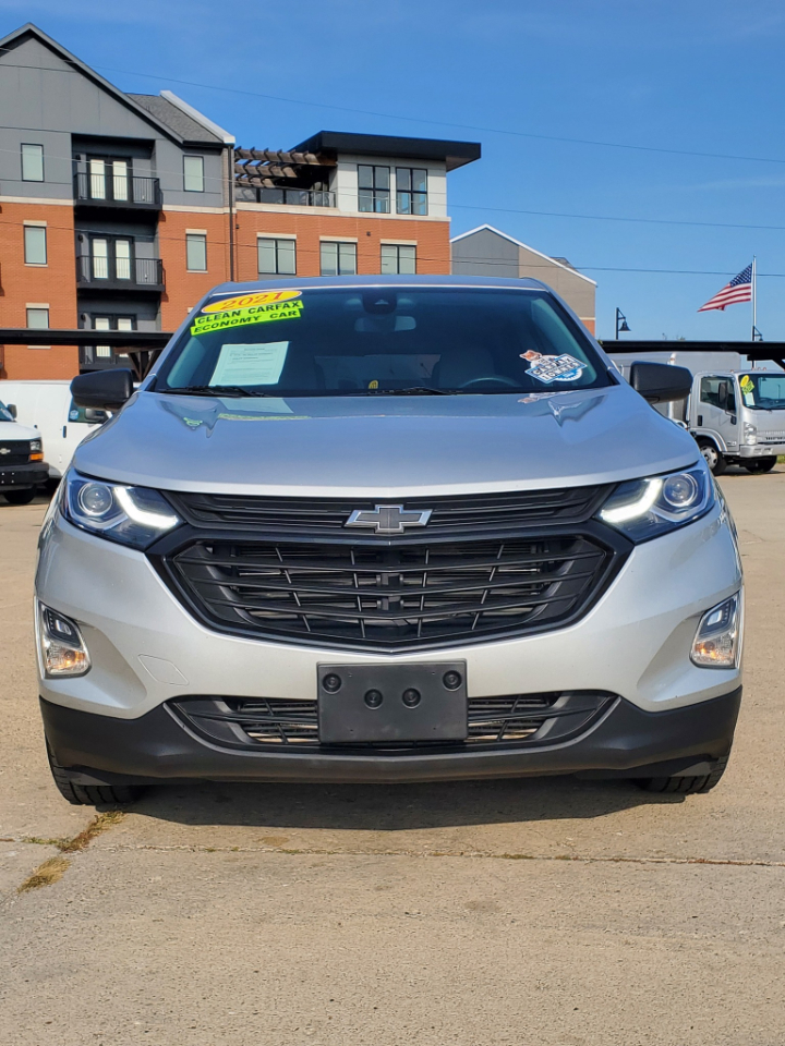 2021 Chevrolet Equinox LS photo 2