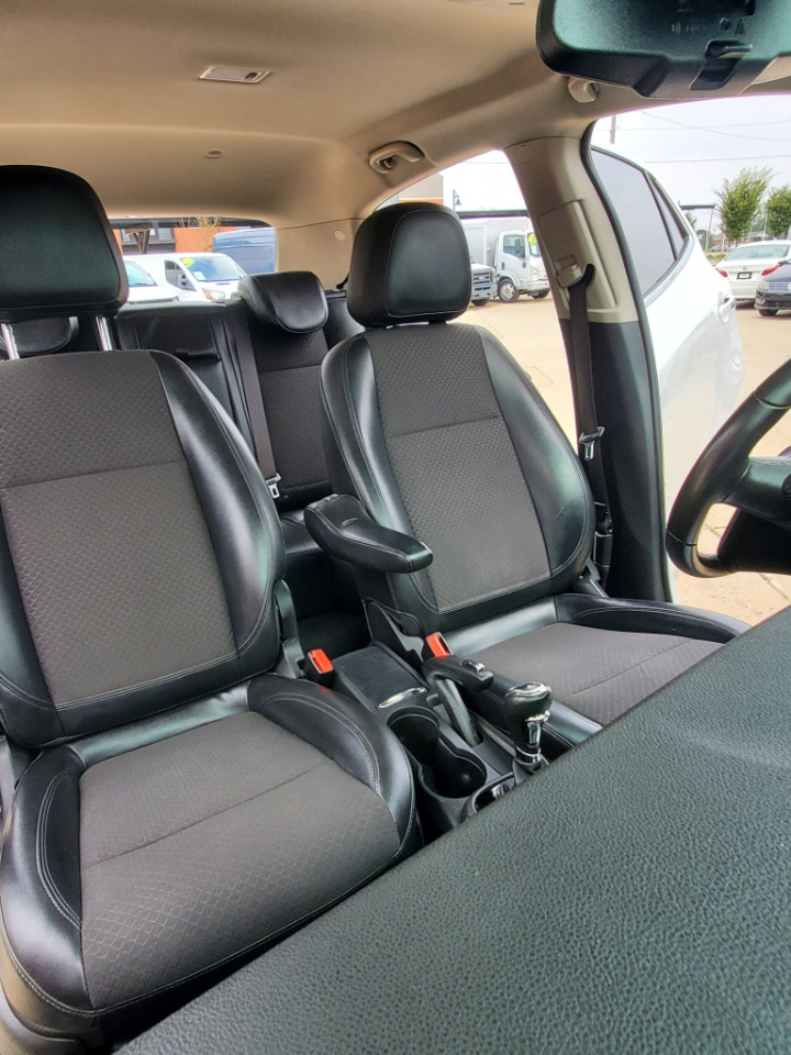 2019 Buick Encore Preferred photo 19