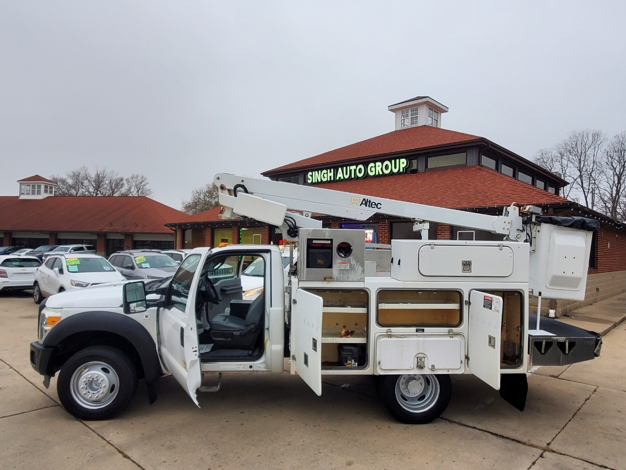 2012 Ford F-450 photo 3