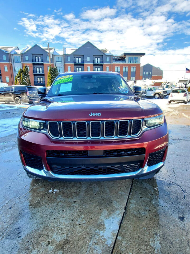 Jeep Grand Cherokee L Laredo 4WD 2023